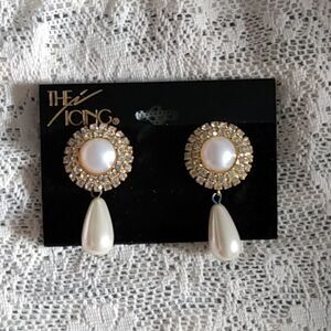 NWT THE ICING Gold/Pearl/Rhinestone Circular Starburst Earrings w/Dangle Pearls